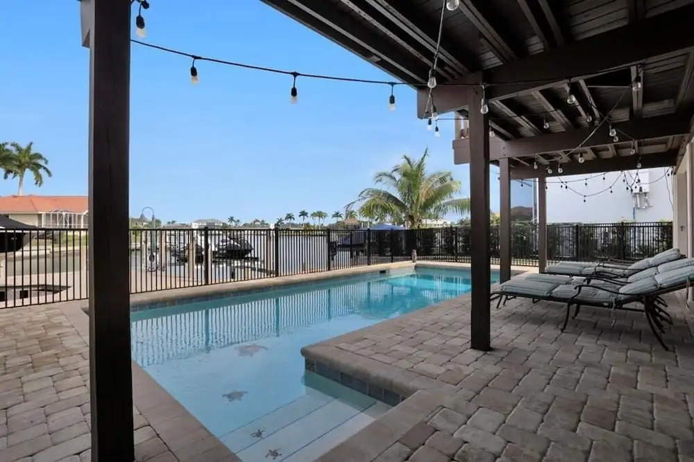 Ct. 1672 Marco Island Vacation Rentals 3 Bedroom Home