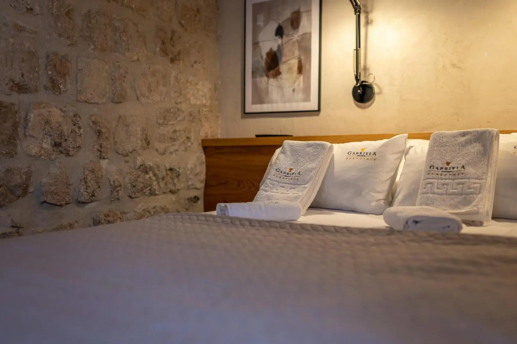 Superior 1 BR Apartment Gabriela next to Buža beach