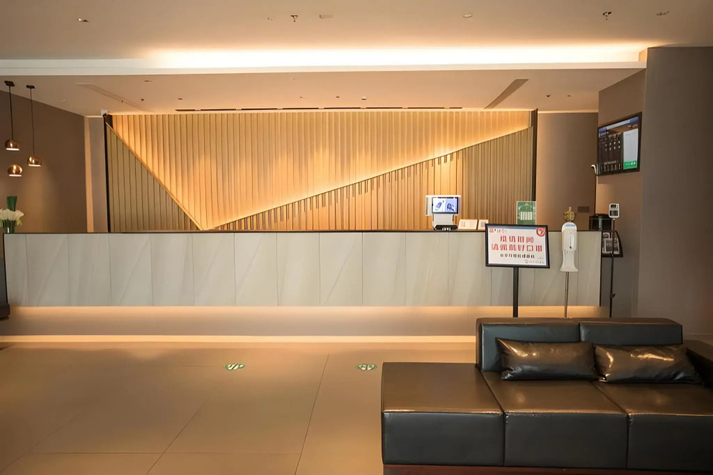 Motel 168 (Rudong Administrative Center)