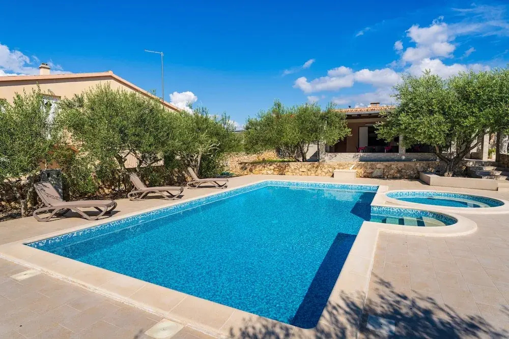 Villa Zlatni dvori ZadarVillas