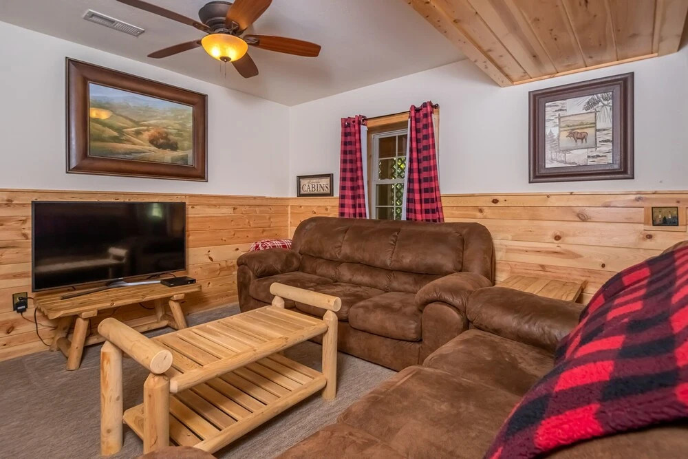 Grin Inn Bear It Holiday Home