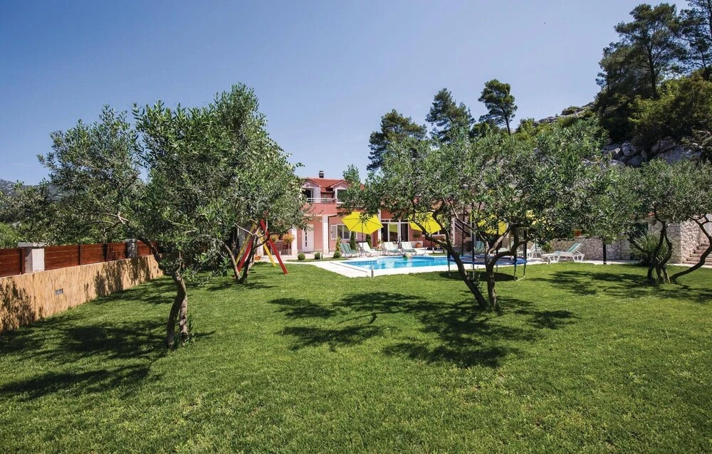Beautiful Home In Bacina