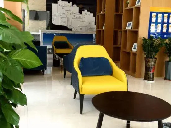 Yeste Hotel (Baise Zhuzhou Bridge No. 5 Middle School)