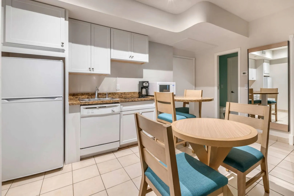Hilton Vacation Club Crescent on South Beach Miami