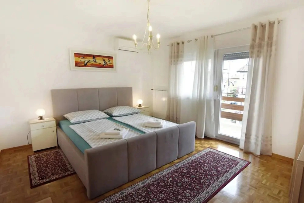 Bright Apartment in Umag