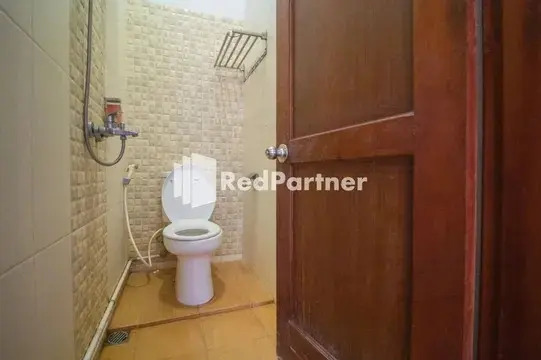 The Doctor Guest House Syariah RedPartner near Pakuwon Mall Yogyakarta