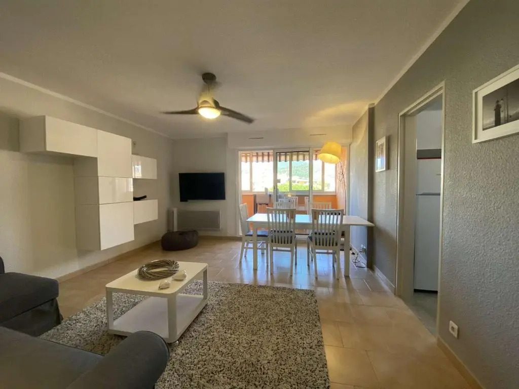 Appartement Sainte-Maxime, 2 pièces, 2 personnes - FR-1-226-497