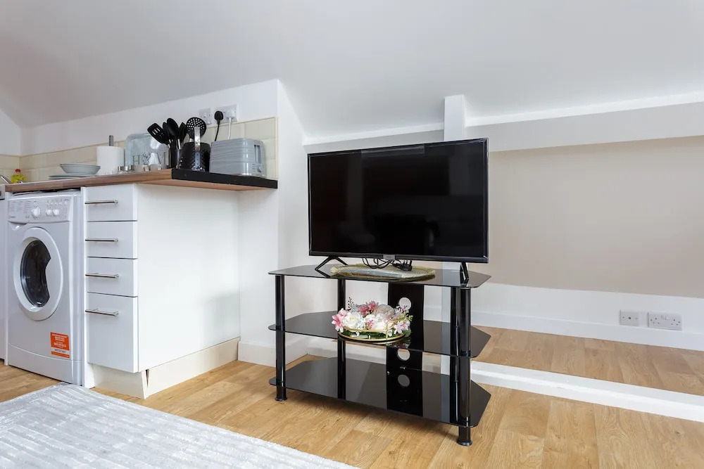 Luxury Burgess Apartments