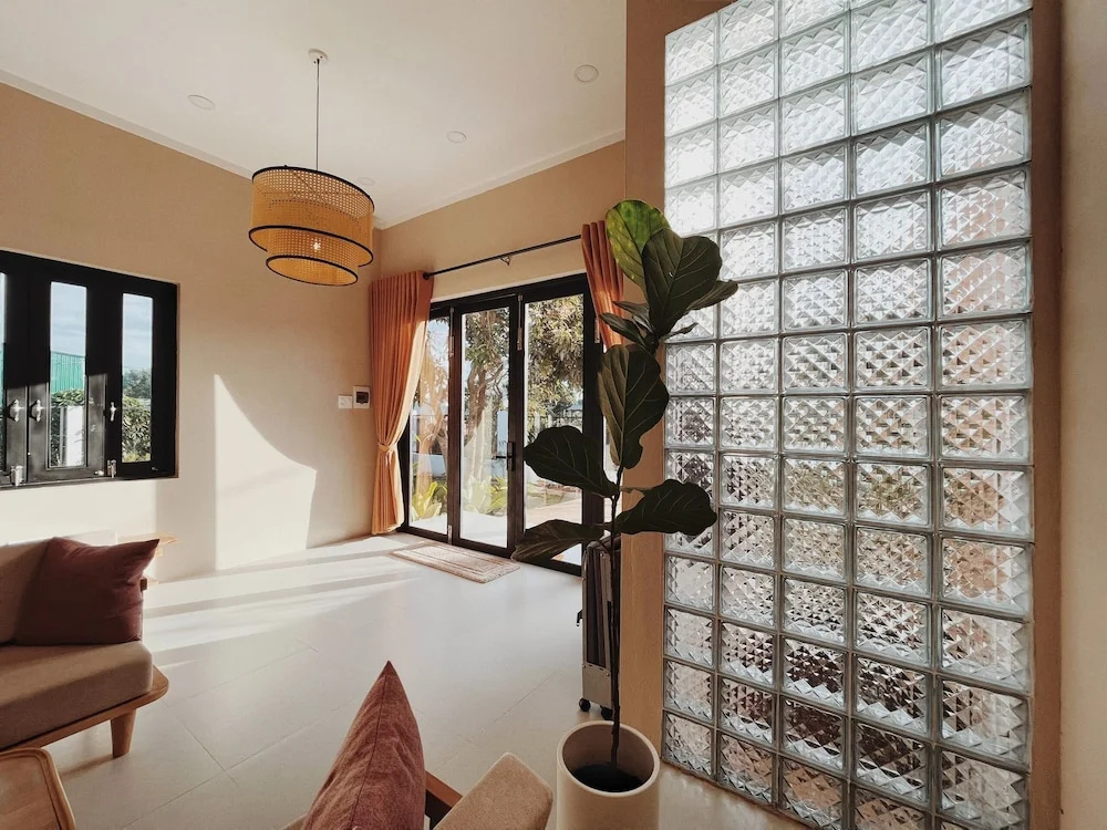 XOM House Biển Hồ