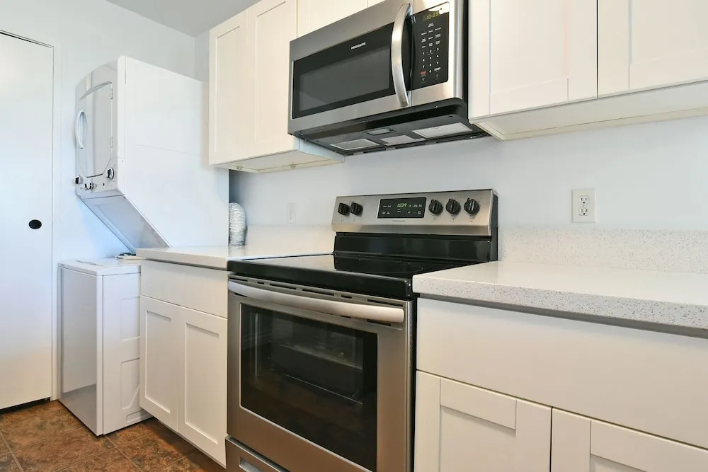 Island Surf 306 condo