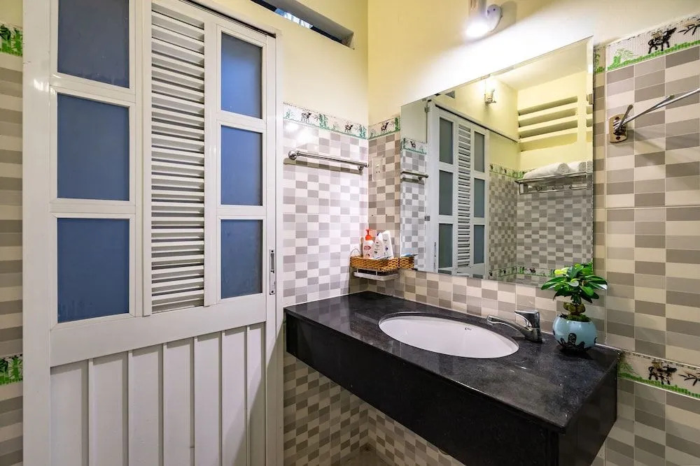 We Home Nguyen Trai