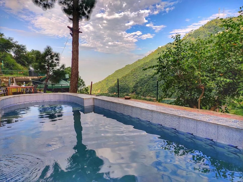 Safarmaina Resort