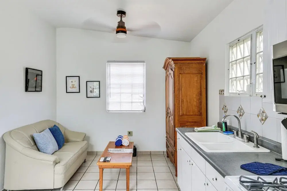 Walk to Beach! Vieques Casita w/ Pool Access