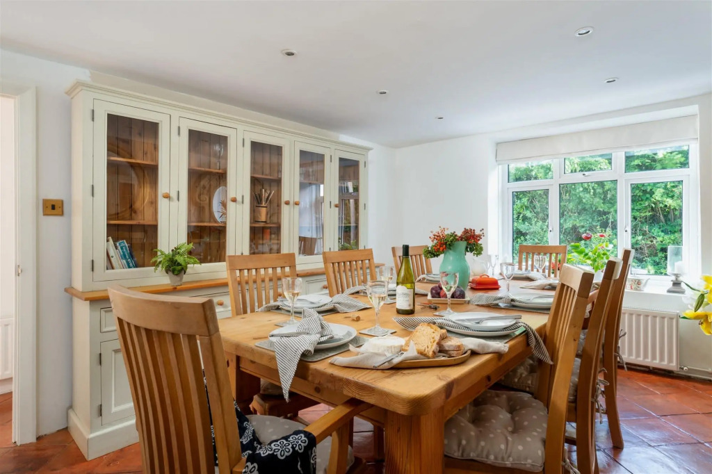 Haldon View - Characterful Devon cottage boasts stunning countryside views and hot tub