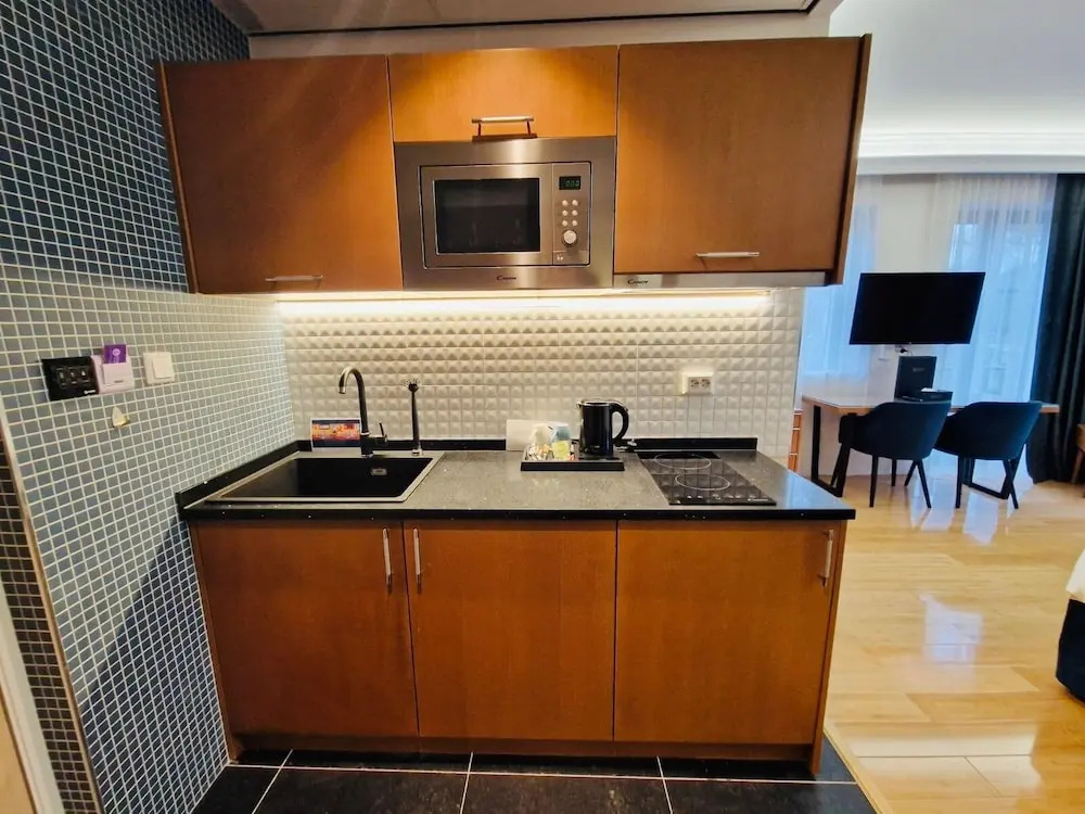 Chasse Residency Hotel