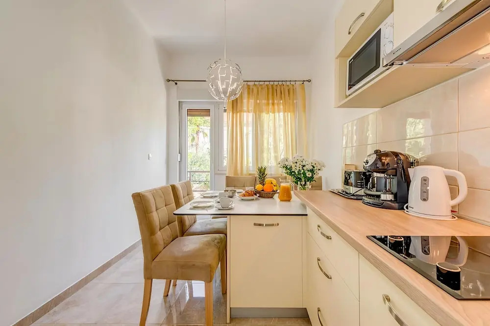 Happy Home - Rental Residence