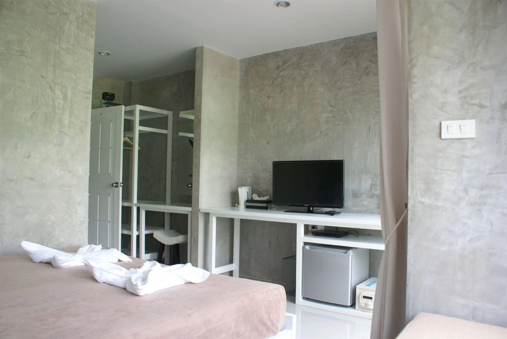 Ban's Avenue Guest House