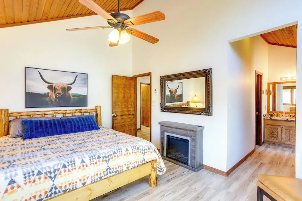 Near Trails! Sun-drenched Durango Escape w/ View
