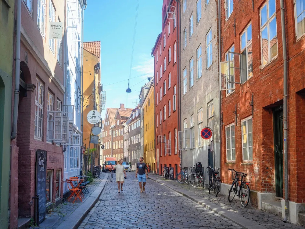 Shield 3 - 3 Bedroom Apartment With Balcony in Central Copenhagen