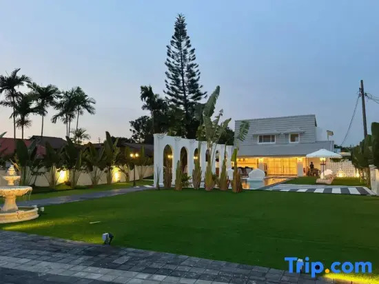 The Luxurious 2080 Casa Villa