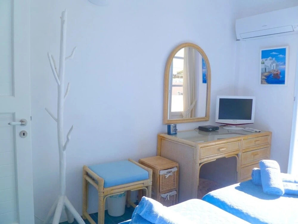 Mykonos Town Apartment With a View