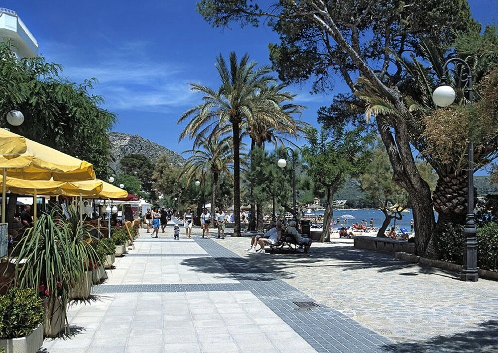 Beach House Marina
