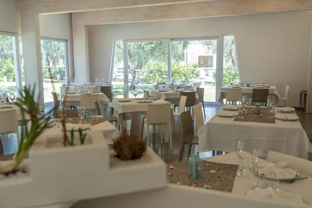 melograno Holiday Home with Swimming Pool and Private Beach