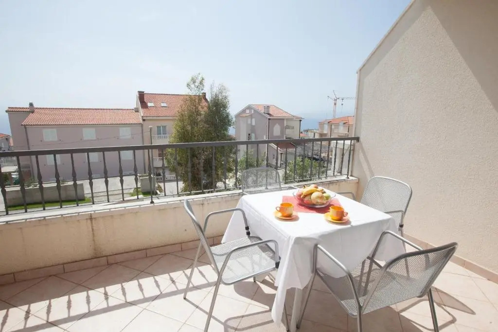 Apartments Tino