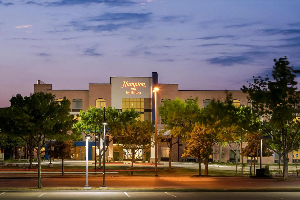Pace Hotel Addison