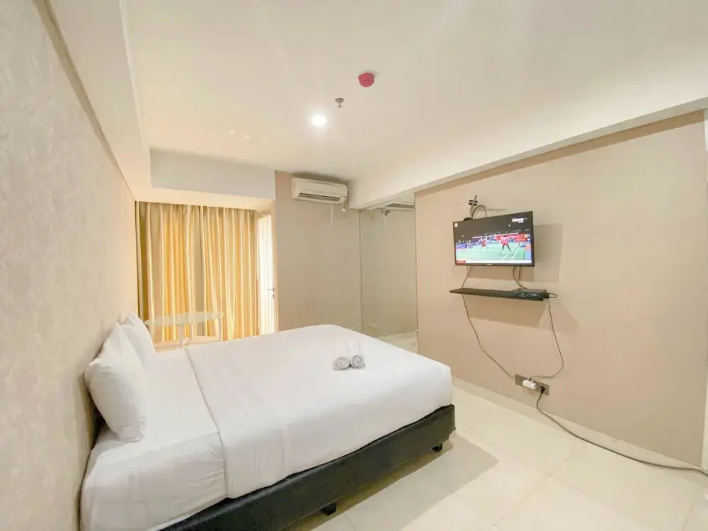 Good Homey Studio Apartment at Warhol (W/R) Residences