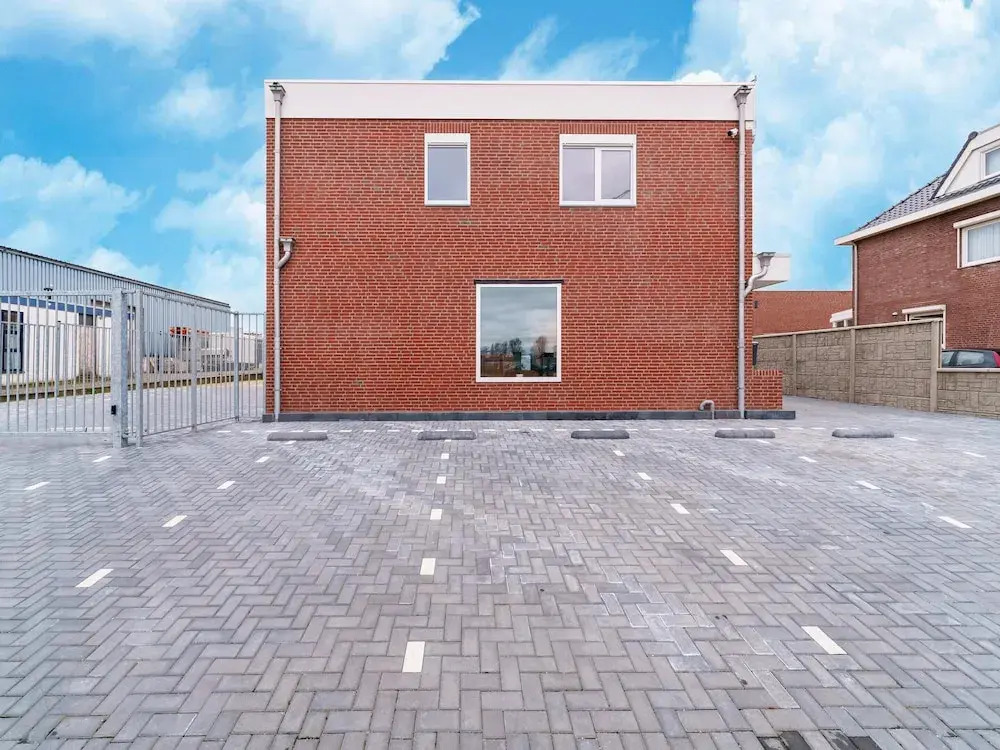 Beautiful apartment near recreational facility