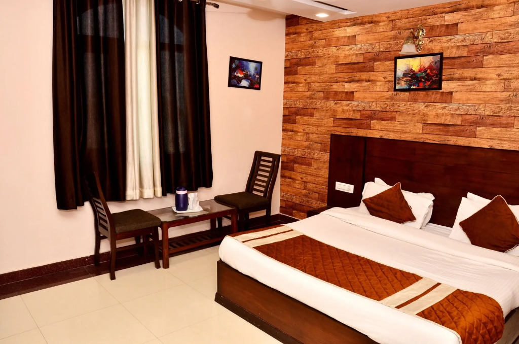 Hotel 49