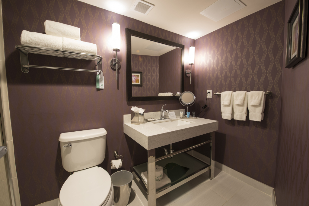 Crowne Plaza Saddle Brook by IHG