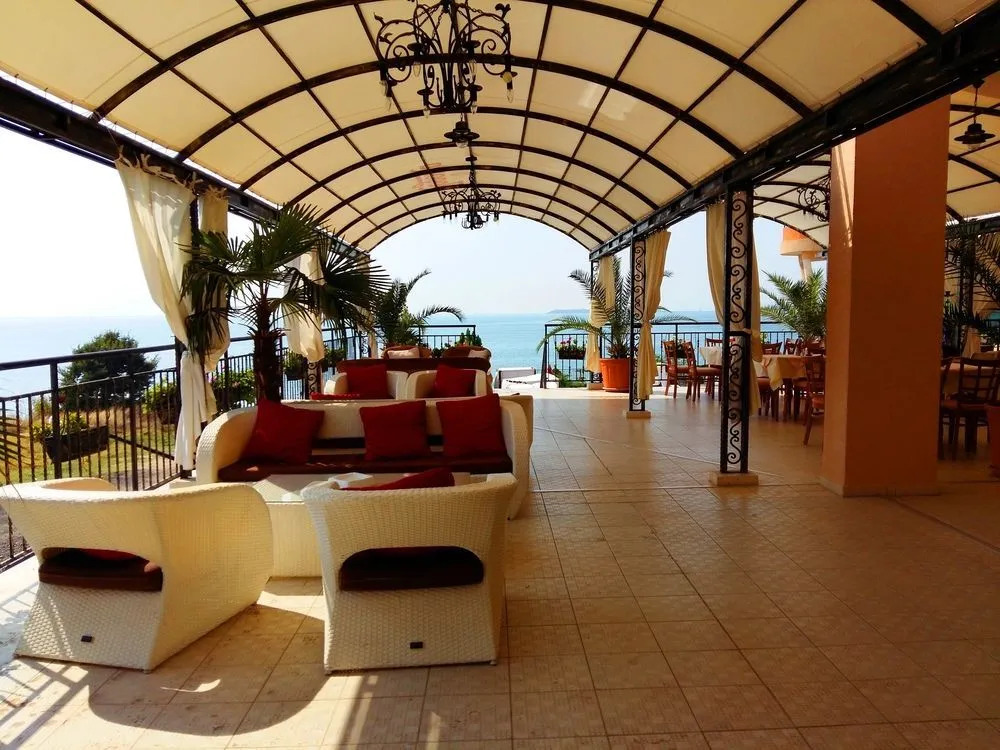 Grand Hotel St.Vlas - Menada Apartments