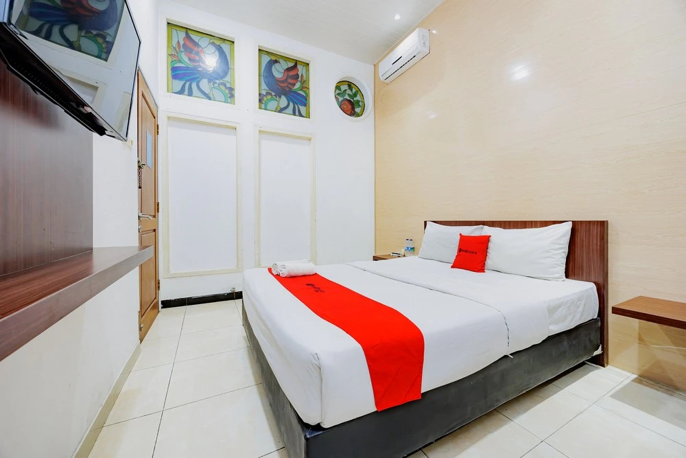 RedDoorz at Hotel Artama Pandanaran Semarang
