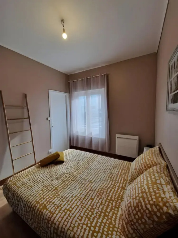 Apartment in Le Mans Near Train Station