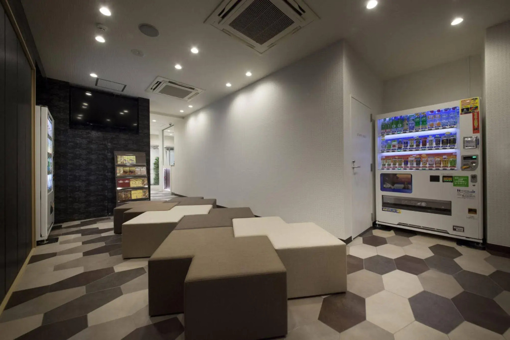 Centurion Ladies Hostel Ueno Park - Caters to Women