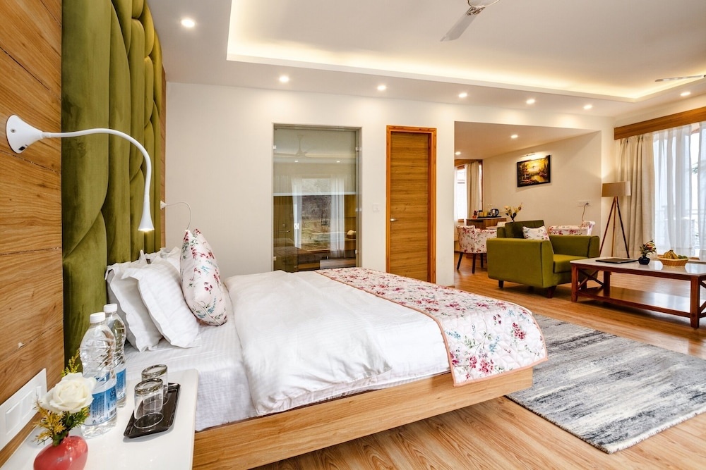 Anand Vardhan Resorts - A Spiritual & Wellness Retreat, Manali