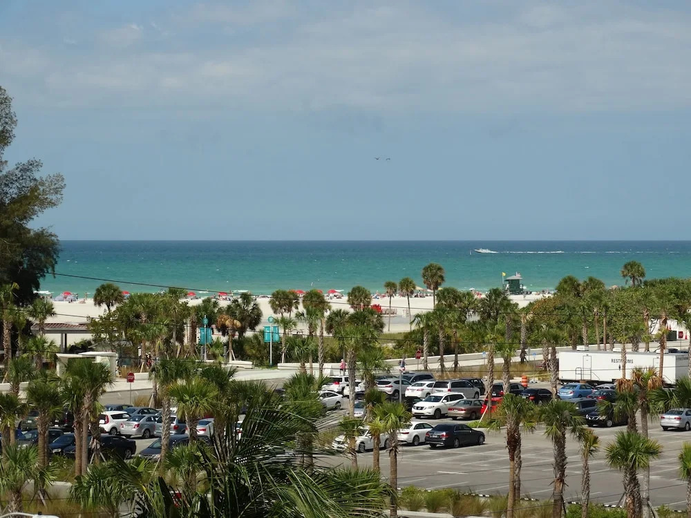 1055 Beach Condo E-404 2 Bedrooms 2 Bathrooms Condo