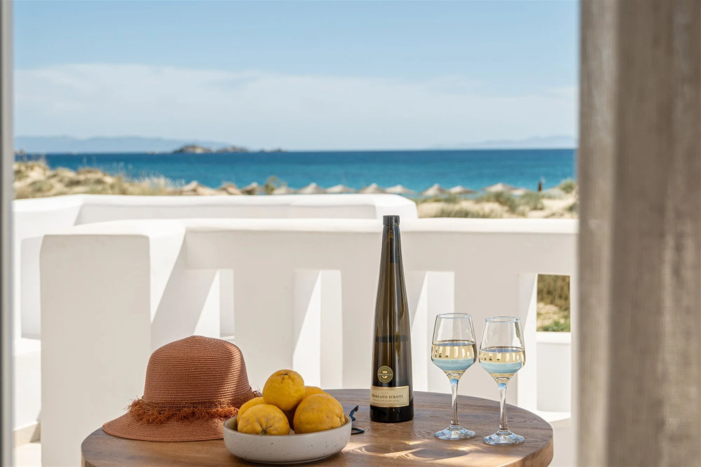 Almiriki Naxos Beachside Living