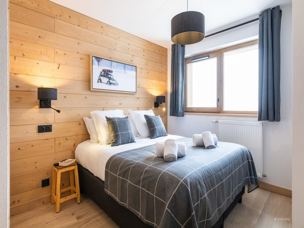 Apartment in Fornelet Near Ski Lifts
