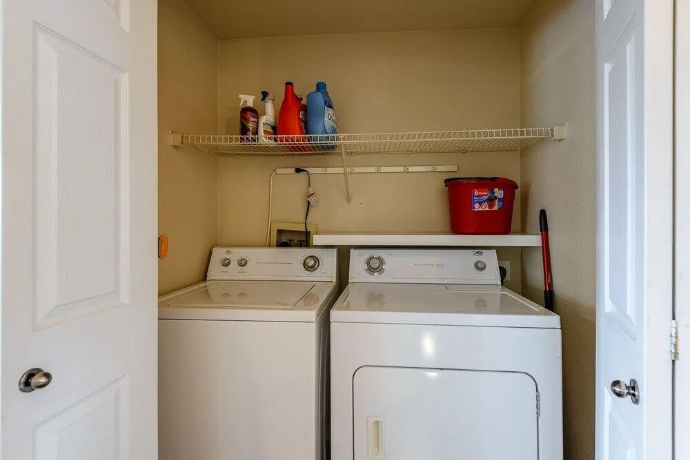 Comfort 3 Bedroom Condo by Redawning