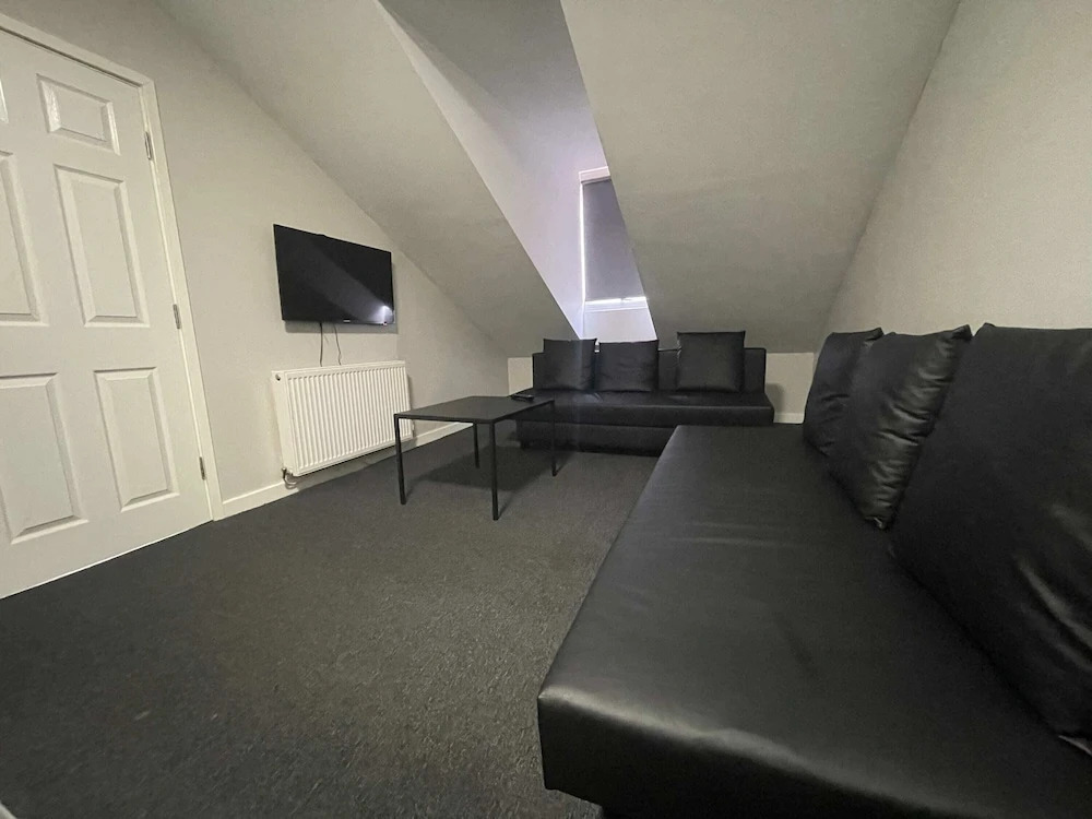 Mays Apartments