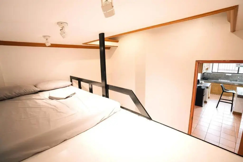 Project Rajah Crib with Diving Pool near Katipunan