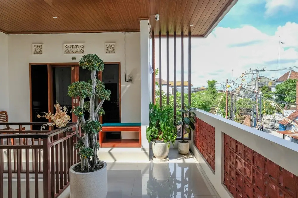 Urbanview Hotel Arta Guna Casa