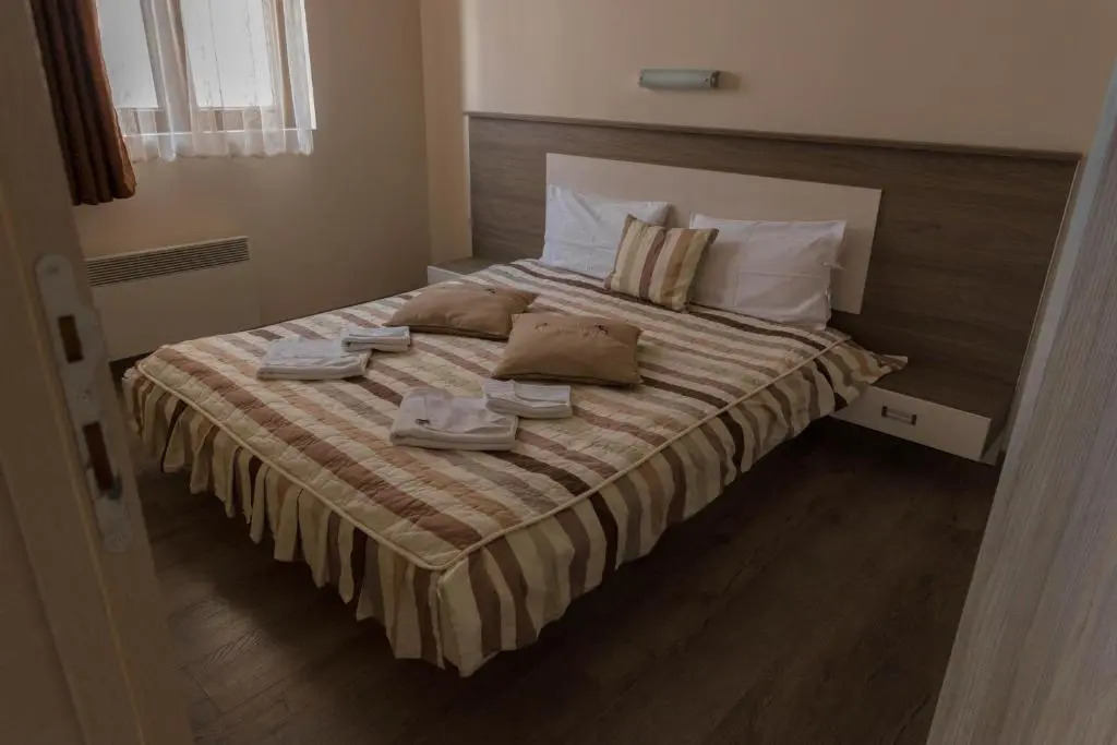 Apartment G6