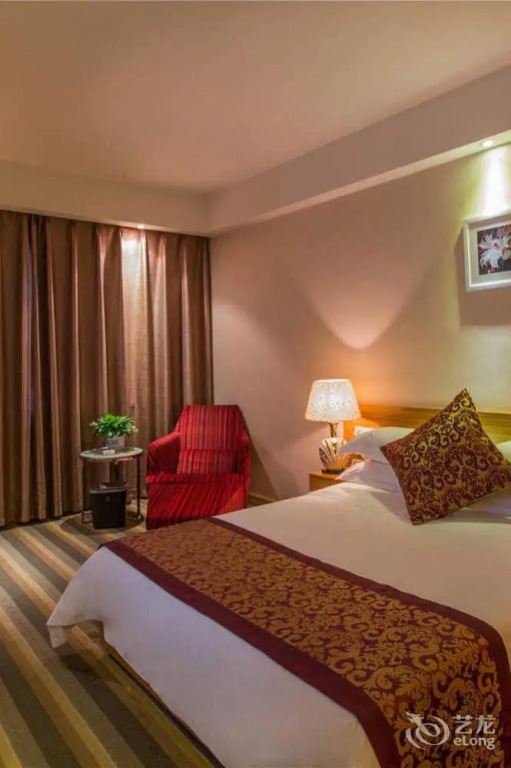 Yijin Business Hotel