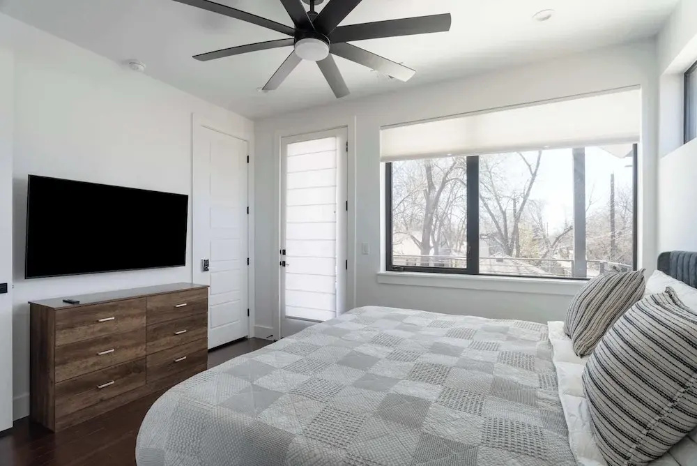 Upstay: Contemporary 2BR Retreat w Patio & BBQ