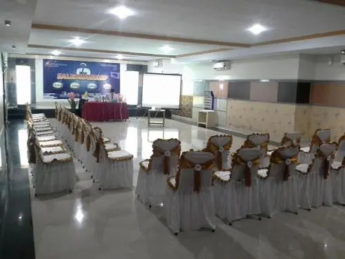 Hotel Grand Kartika