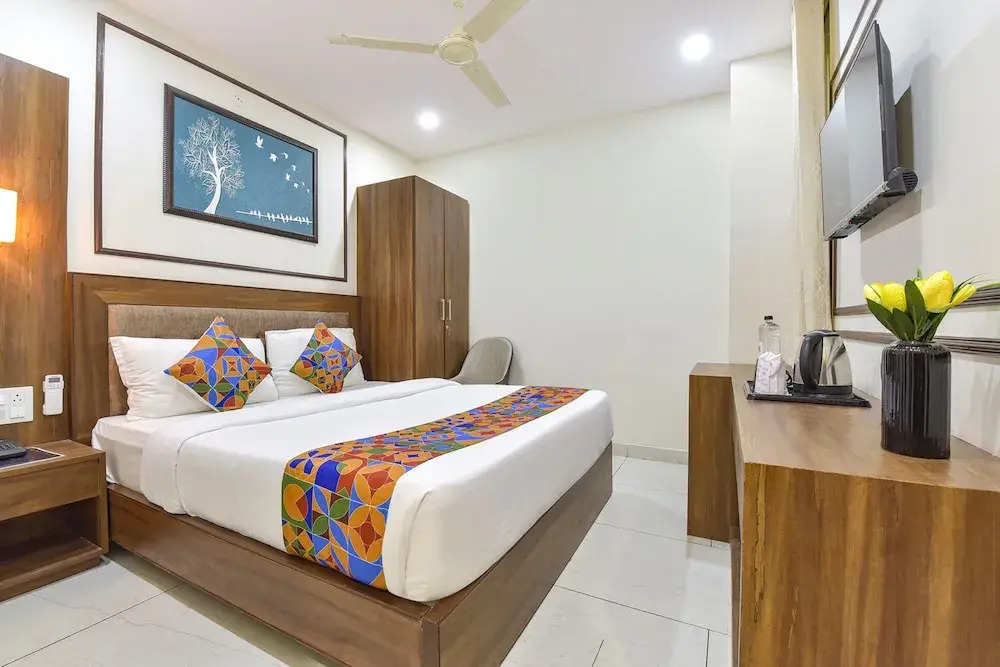 FabHotel LFC